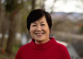 Li-Chen Chin headshot