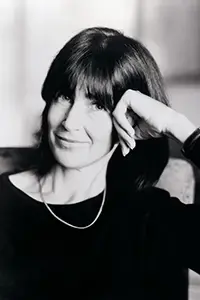 Roxana Robinson '68
